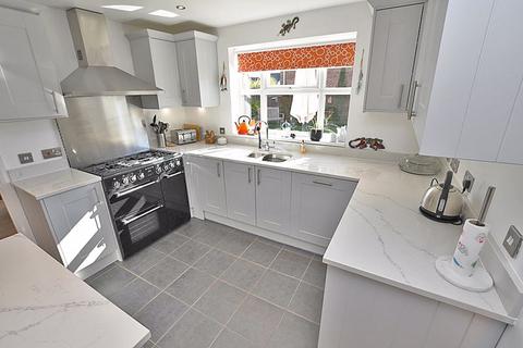 6 Baron Close, Bearsted, Maidstone, ME14 4PZ