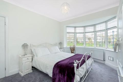 12 Torbrook Close, Bexley, DA5 1ES