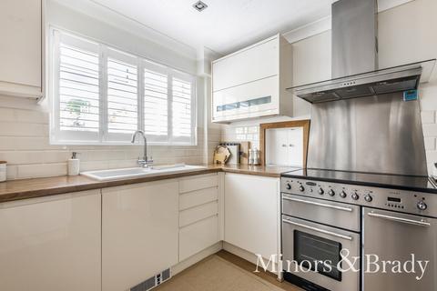 17 Leveret Close, New Addington, Croydon, CR0 0ER