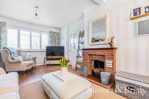 17 Leveret Close, New Addington, Croydon, CR0 0ER