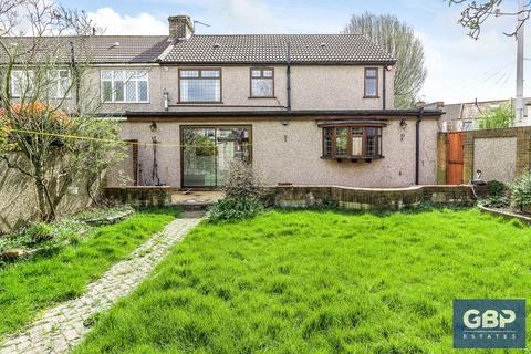 1 Birch Crescent, Hornchurch, RM11 2NN