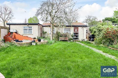1 Birch Crescent, Hornchurch, RM11 2NN