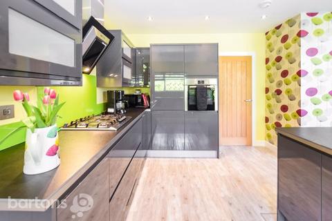 34 Cotswold Crescent, Whiston, Rotherham, S60 4AX
