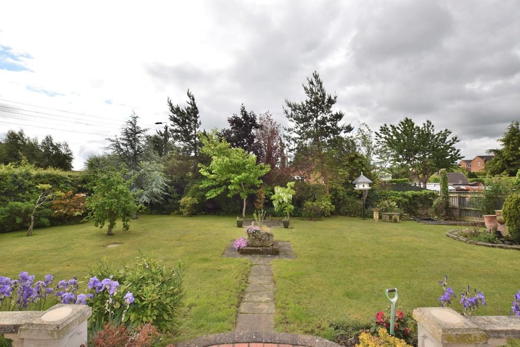 Leeming Lane, Catterick Village 3 bed detached bungalow £350,000