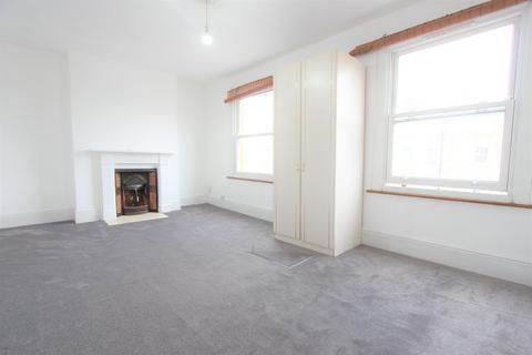5 bedroom semi-detached house to rent, Mayes Road, London N22