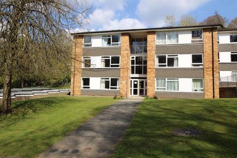 67 Hillside Road, Whyteleafe, CR3 0BS