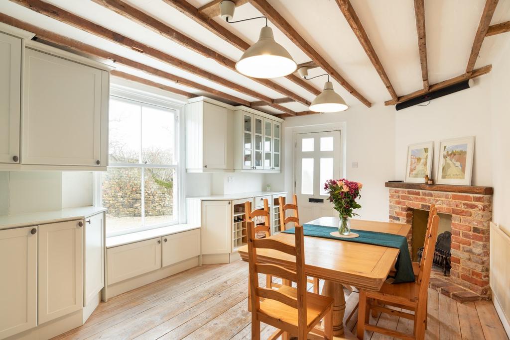 Breakfast Room