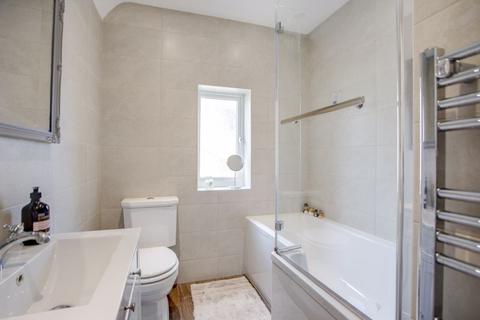 27 Hearnes Meadow, Seer Green, Beaconsfield, HP9 2YJ