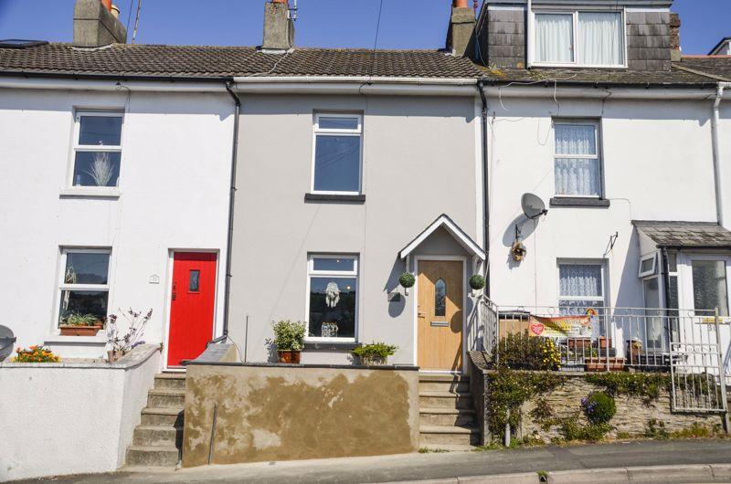 Rea Barn Road, Brixham 2 bed terraced house £179,950