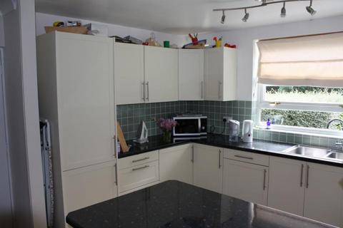 2 bedroom apartment to rent, London Road, Guildford, Surrey, GU1