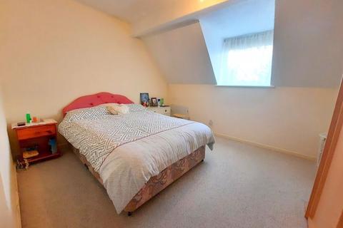 7 Fawns Manor Close, Feltham, TW14 8EN
