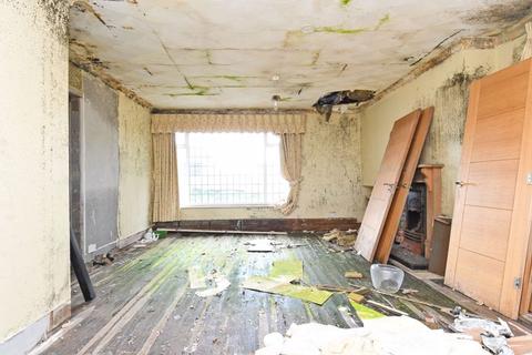 227 Brandy Carr Road, Kirkhamgate, Wakefield, WF2 0RE