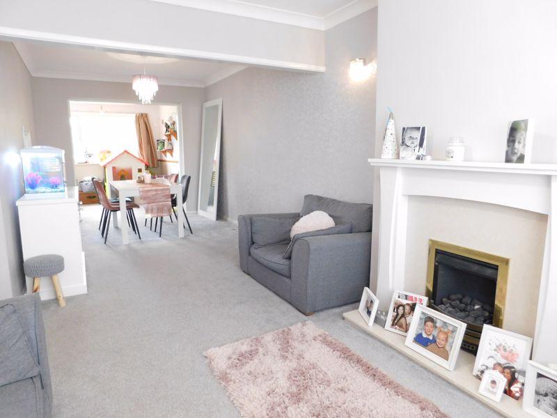 Lounge To Dining
