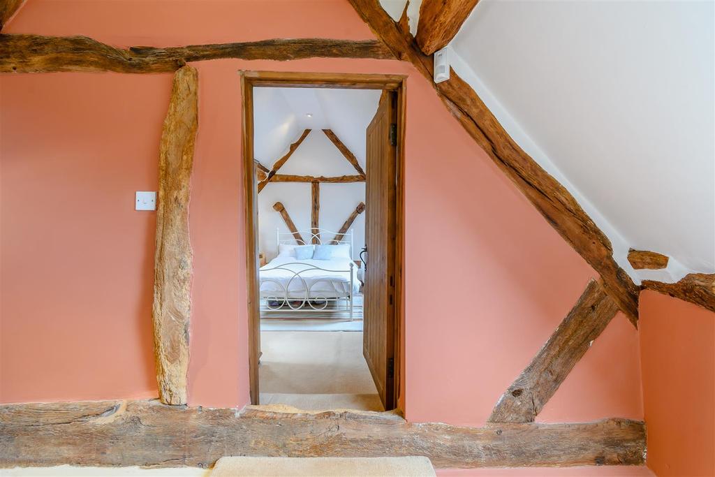 8455219-interior50.jpg