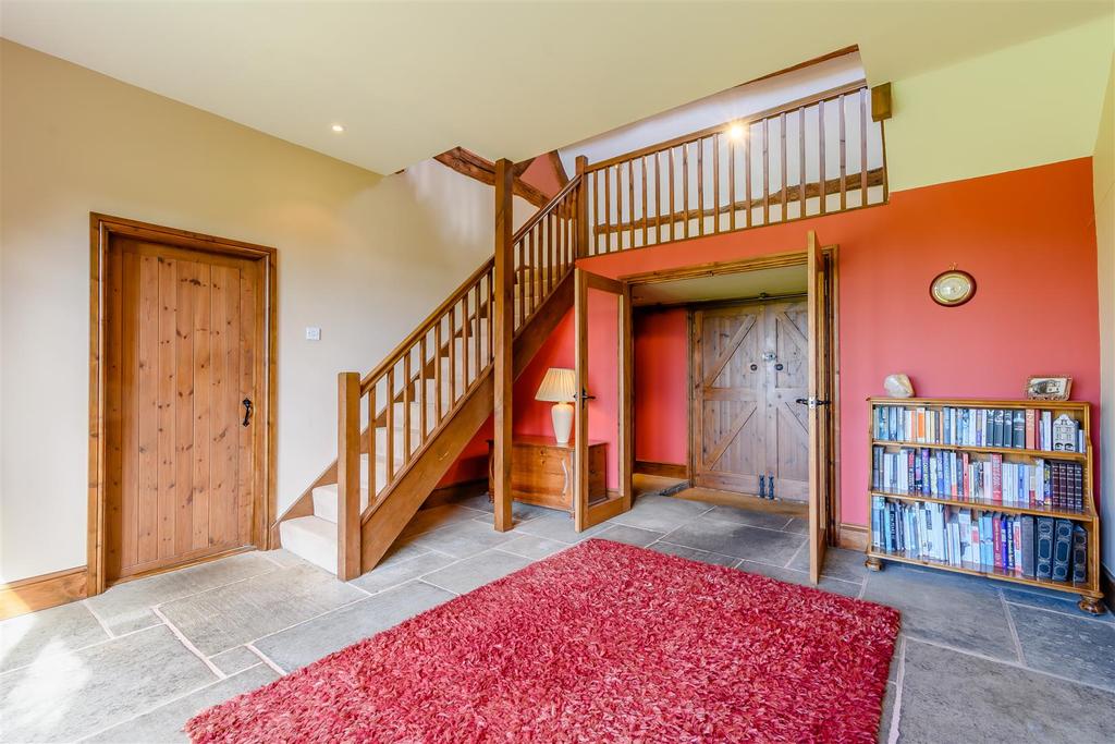 8455219-interior17.jpg