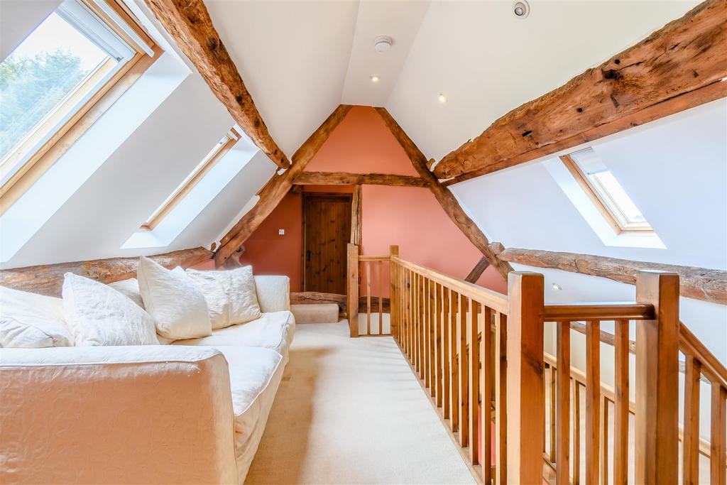 8455219-interior46.jpg