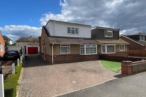 24 Greenview Drive, Northampton, NN2 7LA