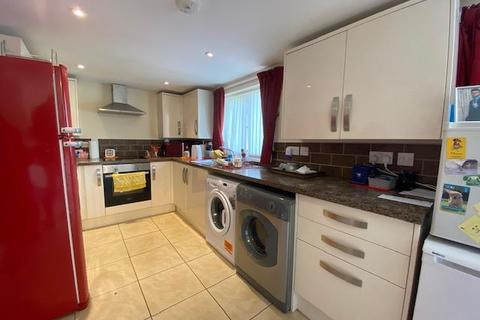 24 Greenview Drive, Northampton, NN2 7LA