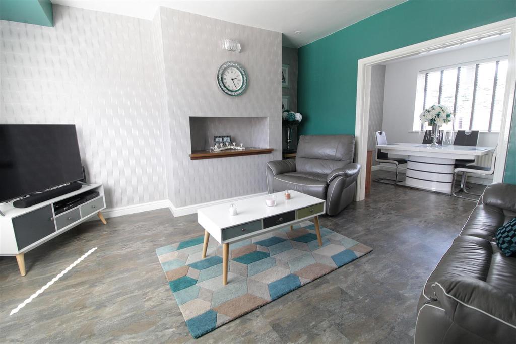 Nickstream Lane, Darlington 3 bed semidetached house £130,000