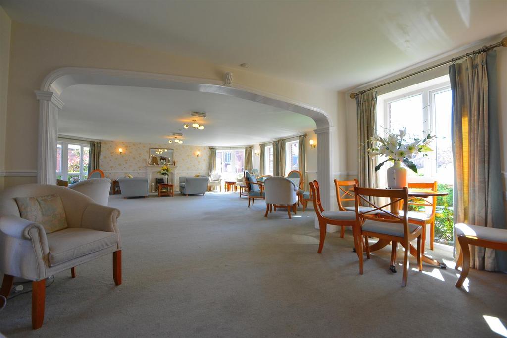 Communal Lounge