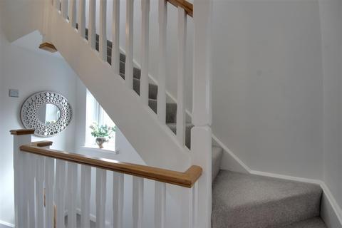 56 Derrymore Road, Willerby, Hull, HU10 6ET