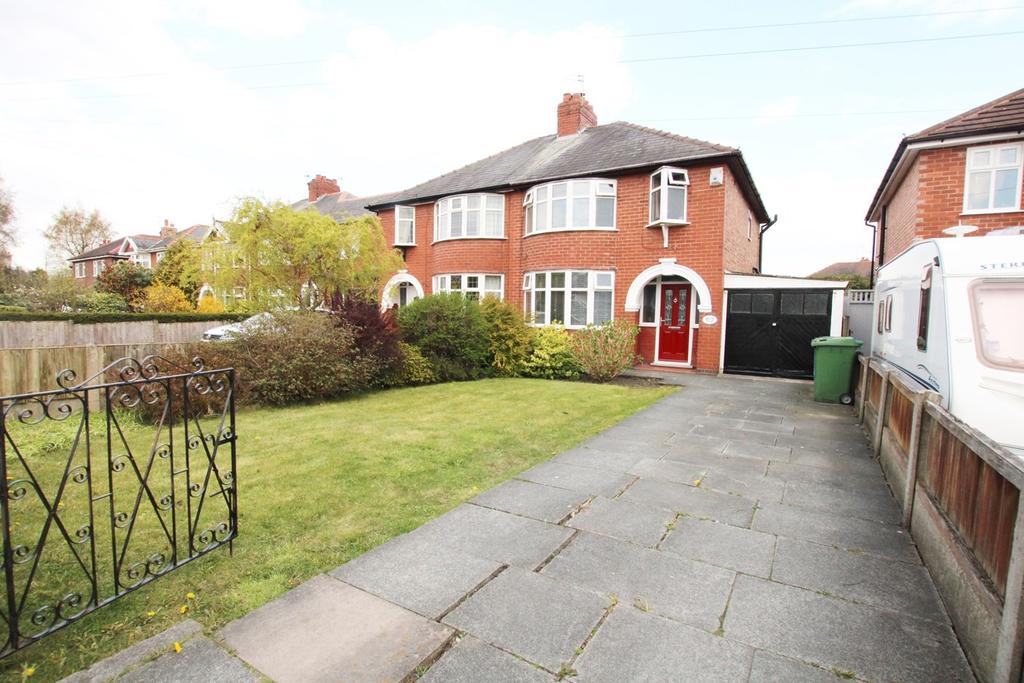 Padgate Lane, Padgate, Warrington, WA1 3 bed semidetached house £250,000