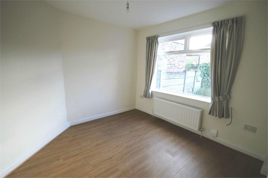 Malpas Drive, Great Sankey, Warrington, WA5 2 bed semidetached house