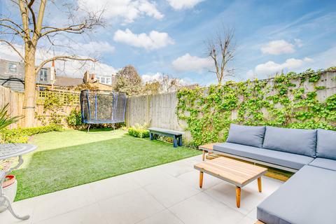 25 Wiseton Road, London, SW17 7EE