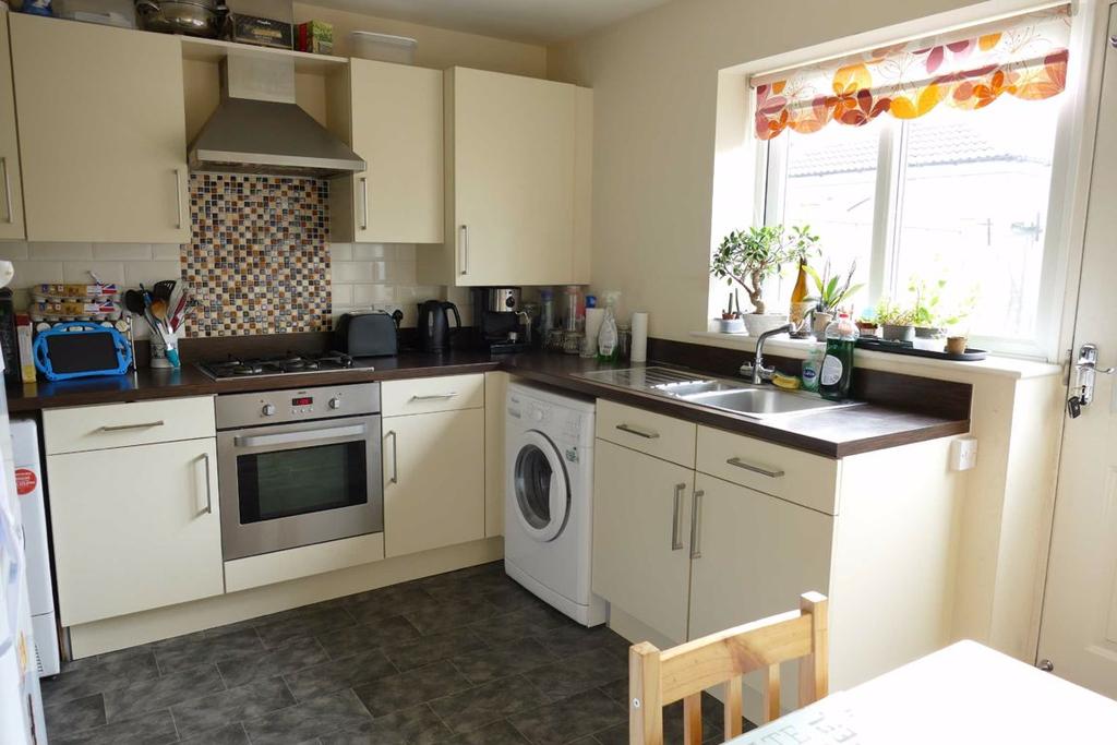 Kings Court, Market Weighton 2 bed terraced house £150,000