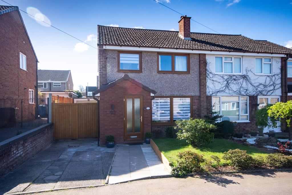Spring Road, Lichfield, WS13 3 bed semidetached house £260,000
