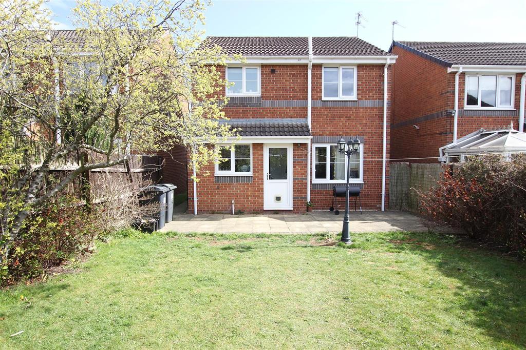 Amberley Grove, Faverdale, Darlington 3 bed detached house £180,000