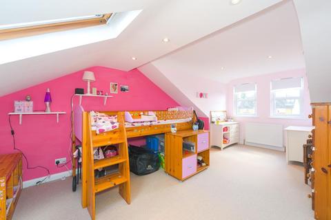 54 Wyeths Road, Epsom, KT17 4EB