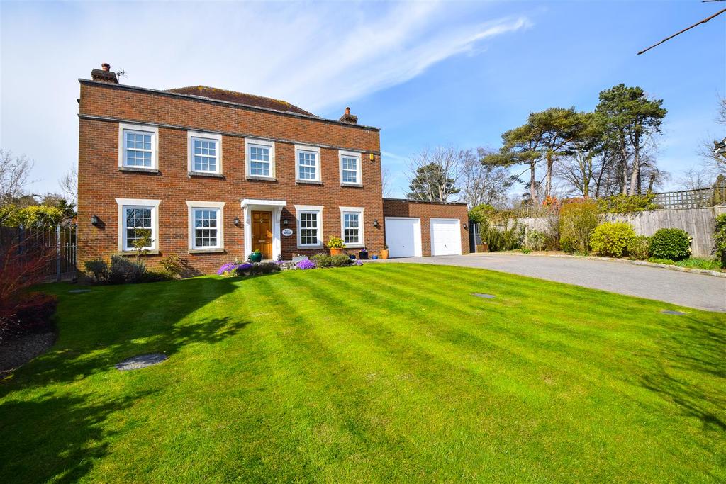 Caldbec Hill, Battle 6 bed house £924,950