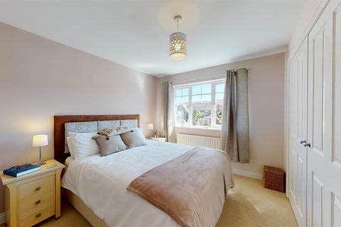 28 Highclere Drive, Sunderland, SR2 0DB