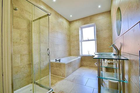 90 Howdon Road, North Shields, NE29 6ST
