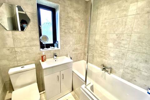 33 Arnold Road, Stoke Golding, Nuneaton, CV13 6JG