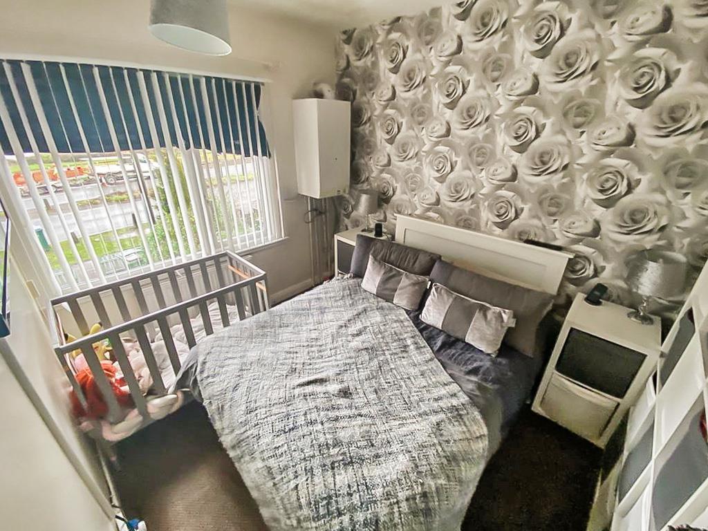 Bedroom 1.JPG