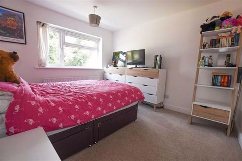65 Arkwright Road, Irchester, Wellingborough, NN29 7EE