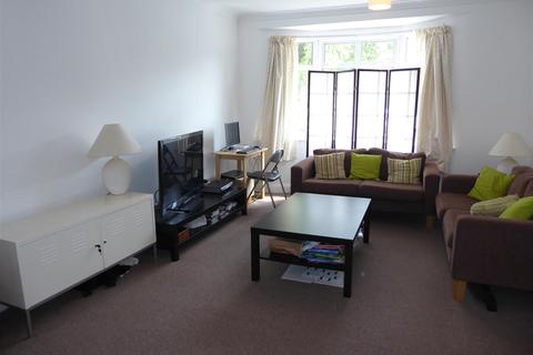 38 Lime Tree Road, Hounslow, TW5 0TD