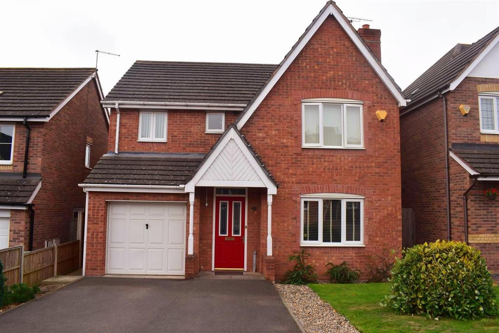 Eden Court, Nuneaton 4 bed detached house £250,000