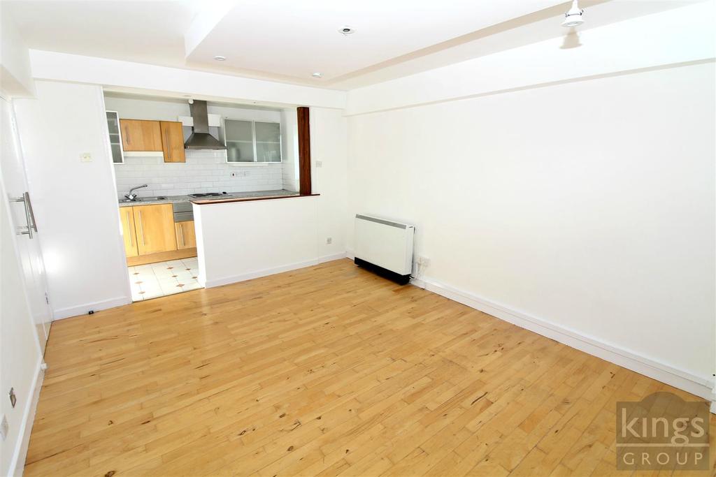 Regents Court, Pownall Road, London 2 bed flat £390,000