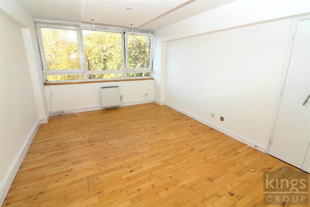 Livingroom b.jpg