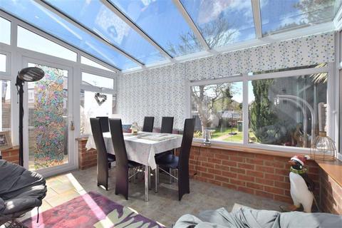 22 Balfour Road, Gloucester, GL1 5QJ