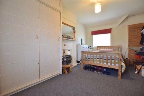 22 Balfour Road, Gloucester, GL1 5QJ