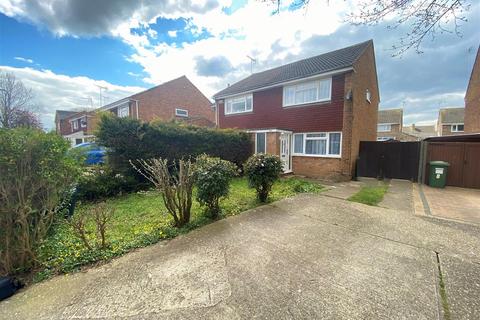 10 Harkness Close, Bletchley, Milton Keynes, MK2 3NB
