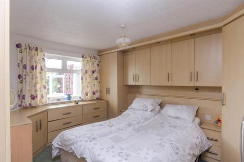 54 Beaconsfield, Withernsea, HU19 2EP