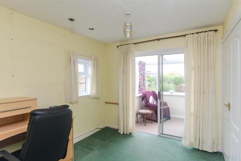 54 Beaconsfield, Withernsea, HU19 2EP