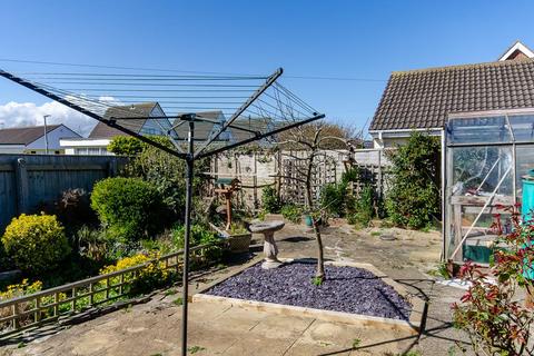 54 Beaconsfield, Withernsea, HU19 2EP
