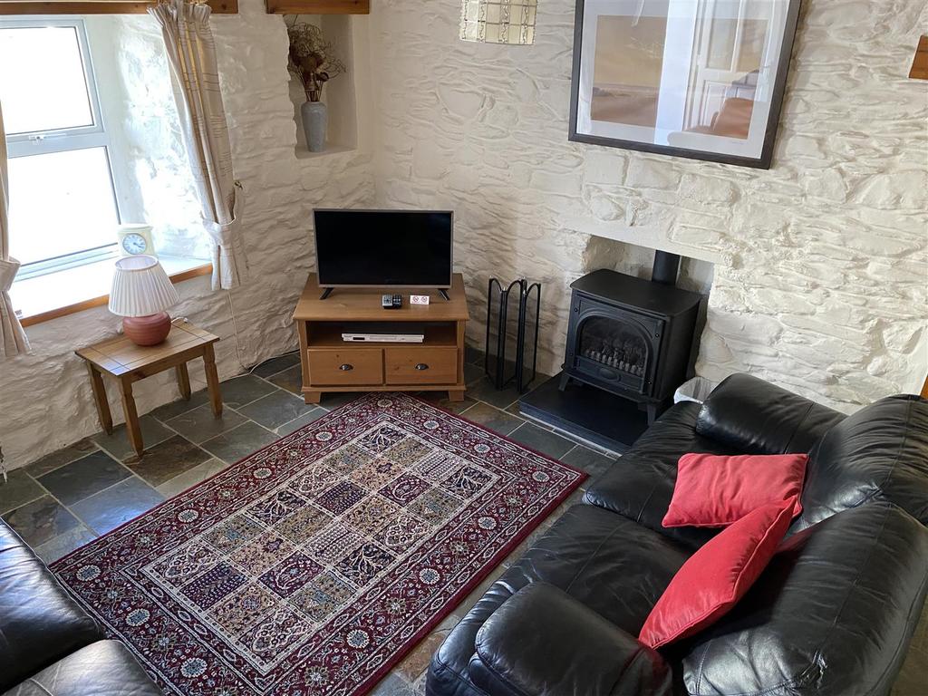Sitting/Dining Room