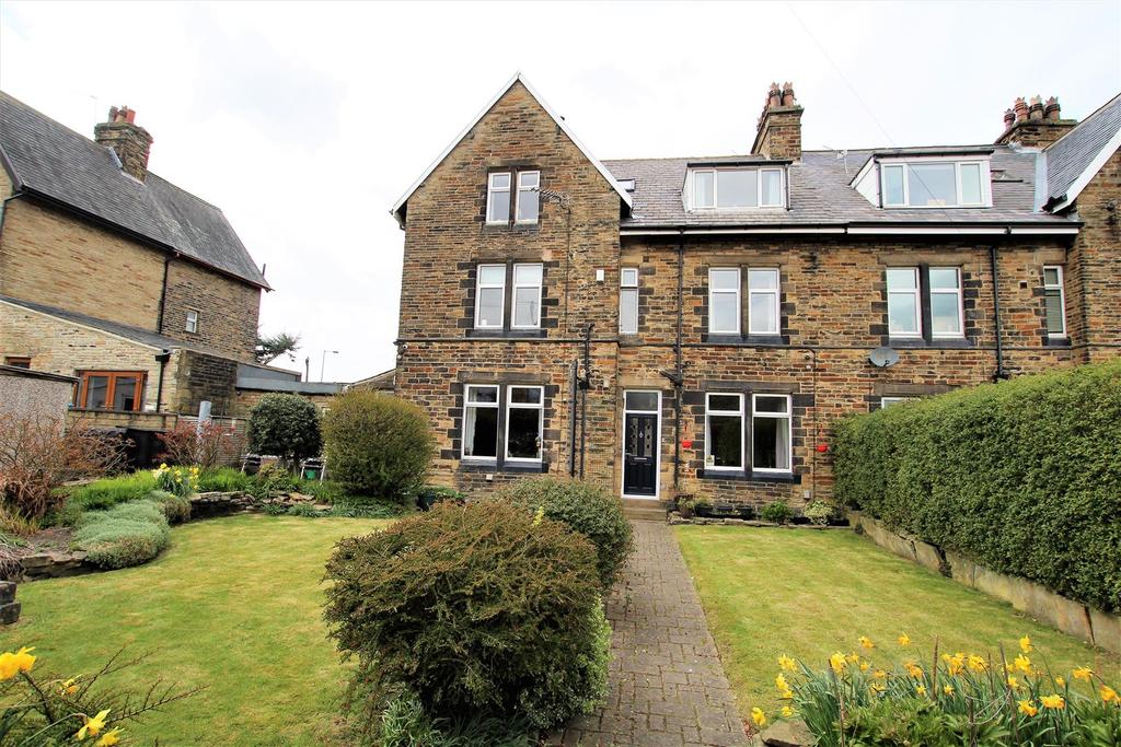 Clara Road, Wrose, Bradford 4 bed end of terrace house £275,000